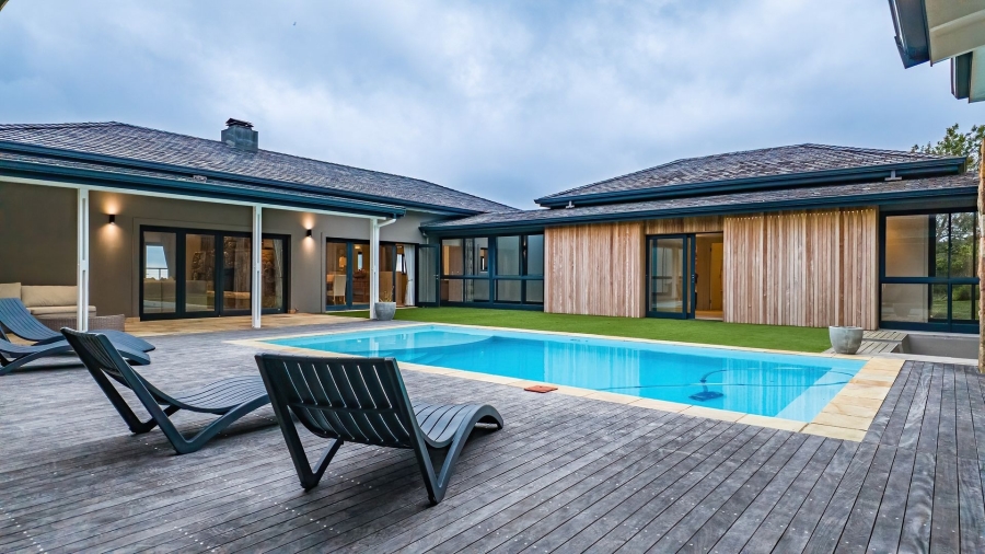7 Bedroom Property for Sale in Pezula Private Estate Western Cape